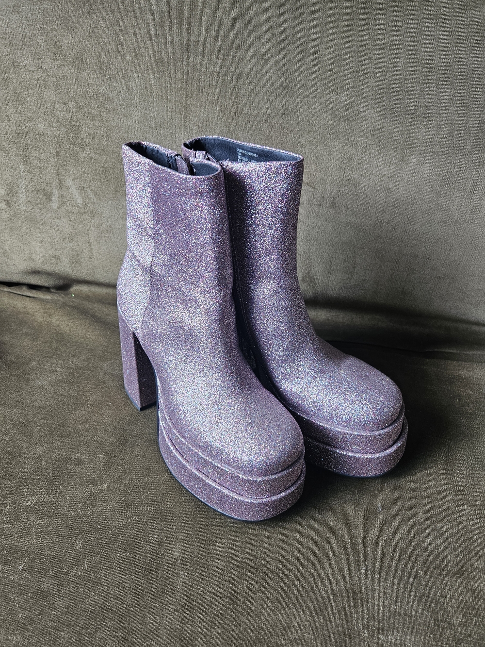 Steve Madden Pink Glitter Platform Boots - New Without Tags